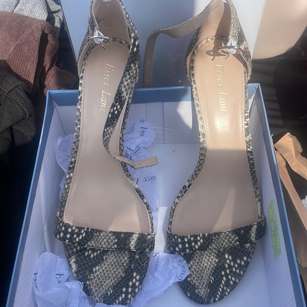 New black and cream sandals